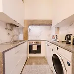 Апартаменты Stylish 5br In Лиссабон