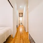 Stylish 5br In Apartament