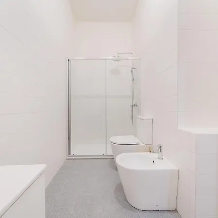 Stylish 5br Wac Appartement *
