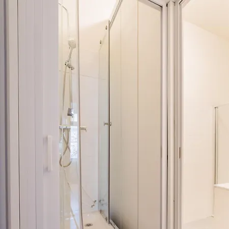 Stylish 5br