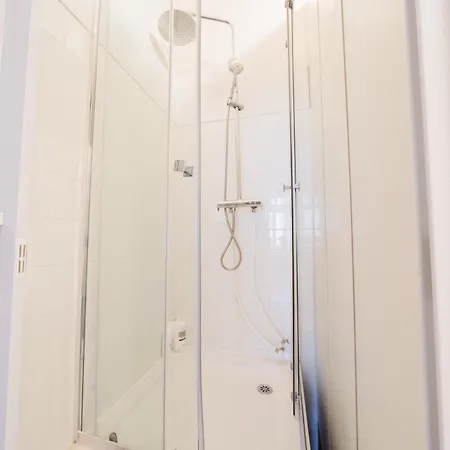 Stylish 5br Wac Appartement