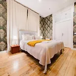 Stylish 5br In * Lissabon
